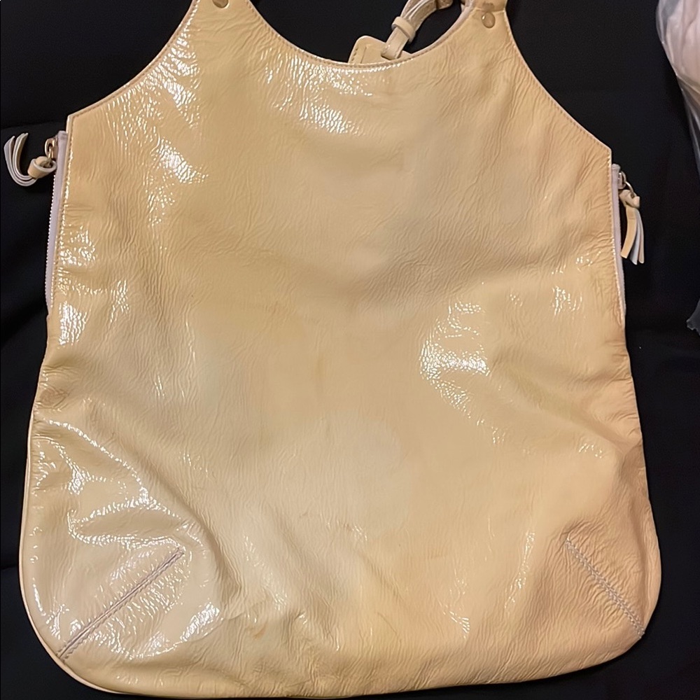 Yves Saint Laurent Cream and Yellow Shoulder Bag with Structured Design - Picture 6 of 16